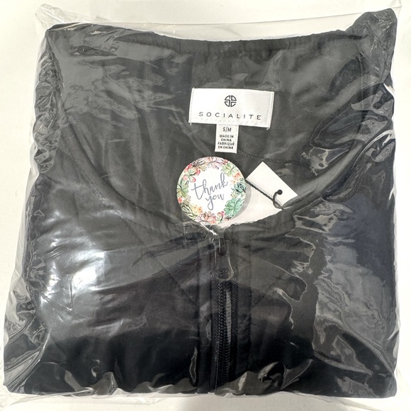 Anthropologie Socialite Mae Puffer Vest S/M NWT Black - Picture 8 of 9